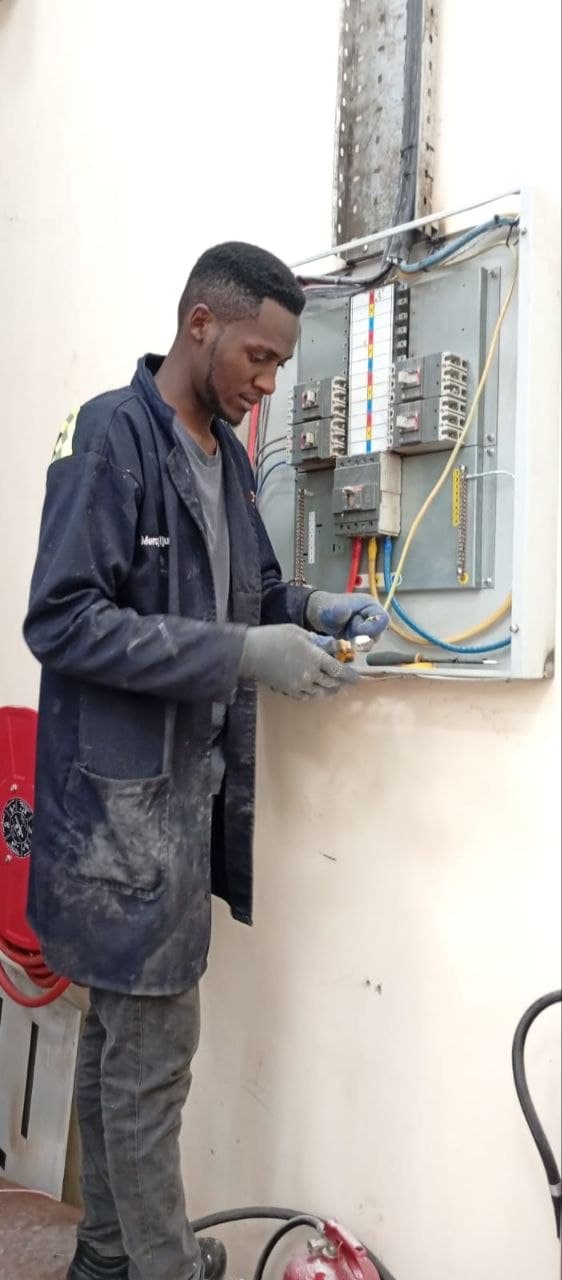 Distribution board. Circuit breaker panel wiring.